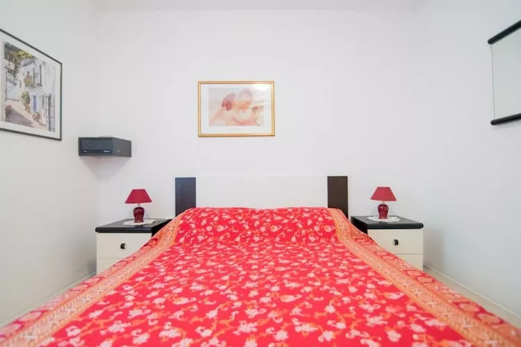 Apartments Paco - Two-Bedroom Apartment with Terrace and Sea View A2 (ST)-Slaapkamer