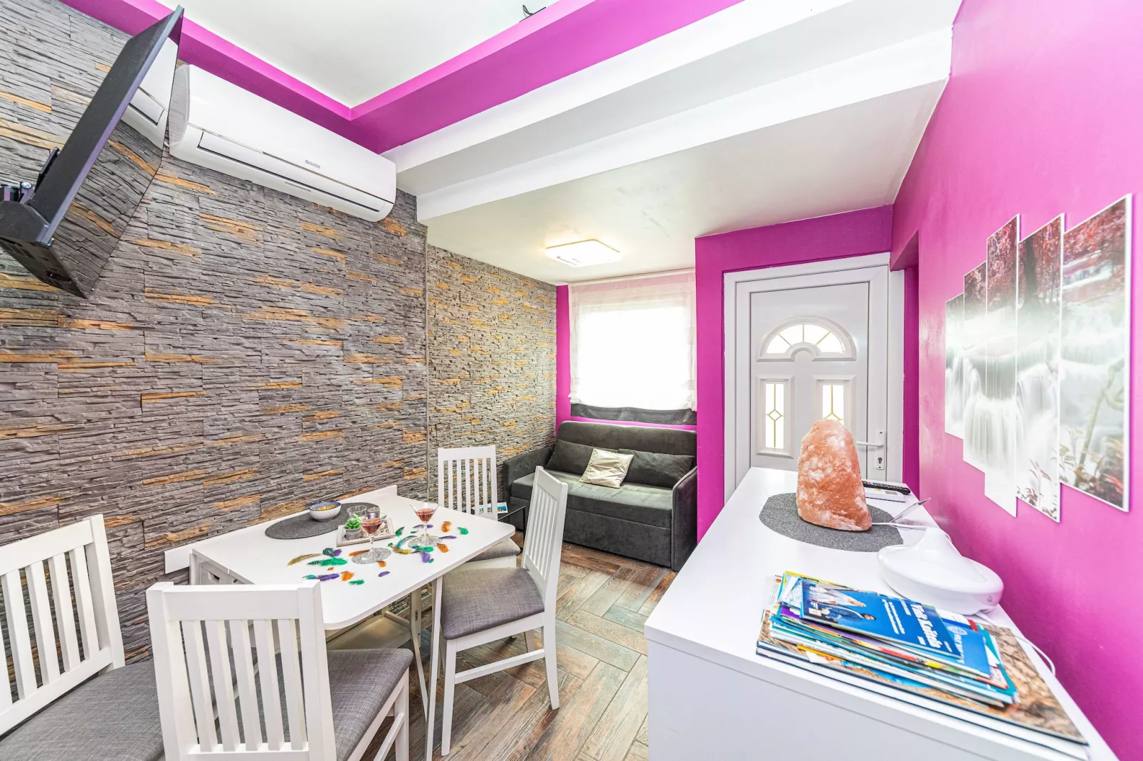 Apartments Keka - Studio Apartment-Woonkamer