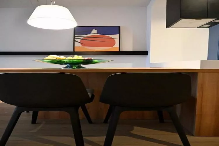 Boutique Apartment Petra - One Bedroom Apartment with Balcony-Eetkamer