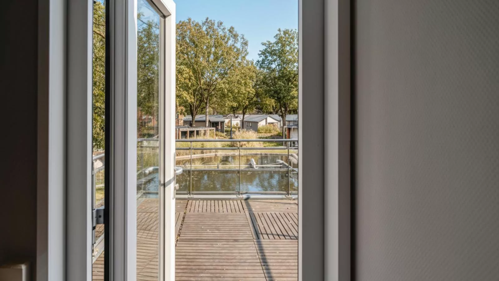 Het luxe droompaviljoen - Uitzicht zomer