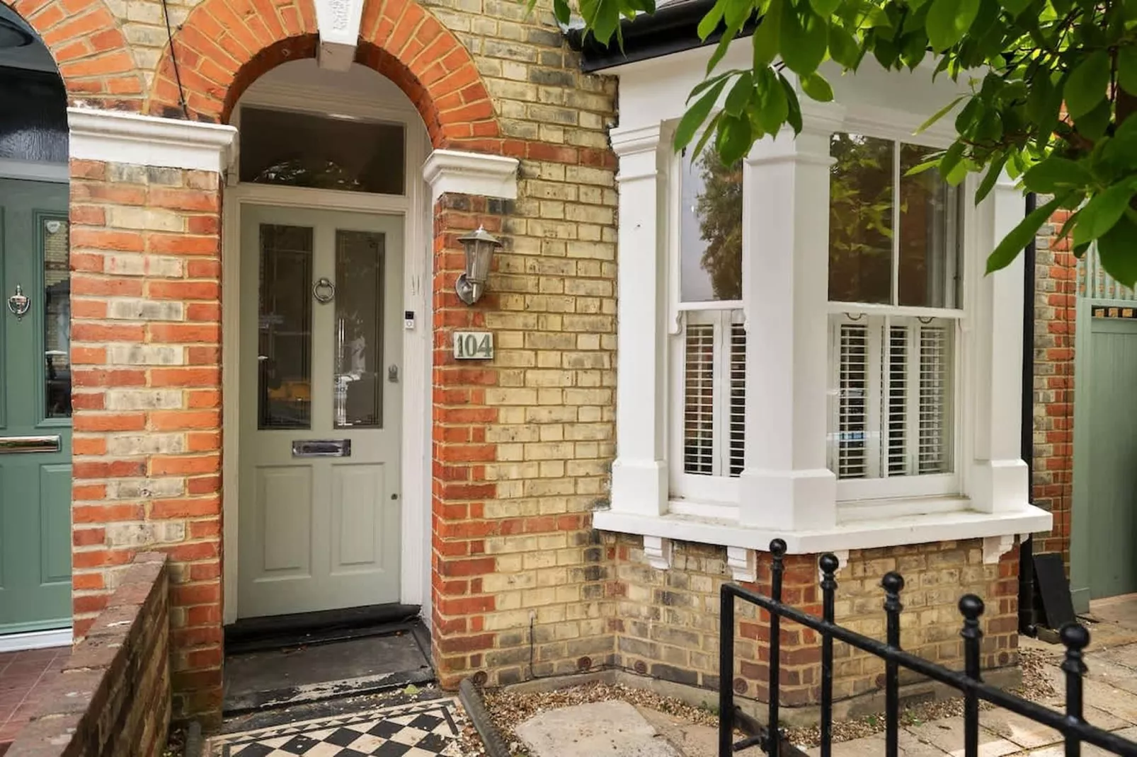 KT2 Shortlands 104-Hal-ontvangst