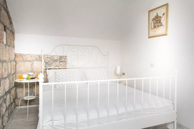 Apartment Heart of Dubrovnik - One-Bedroom Apartment with Terrace-Slaapkamer