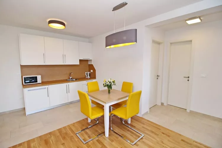 Apartments Kula - Two Bedroom Apartment with Terrace C2 - Keuken