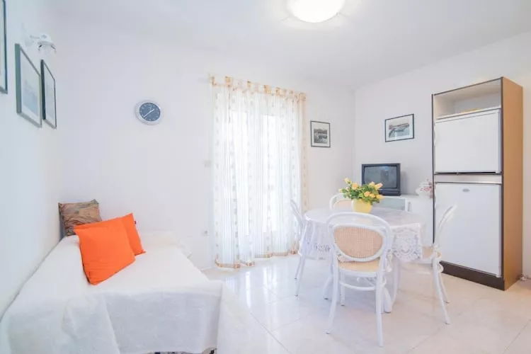 Apartments Paco - Two-Bedroom Apartment with Terrace and Sea View A2 (ST)-Slaapkamer