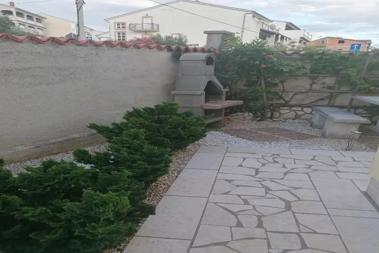 House Panorama - One Bedroom Apartment with Balcony and Sea View (Apartman 4)-Faciliteiten