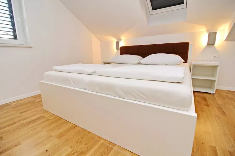 Apartments Kula - Three Bedroom Apartment with Terrace and Sea View C5 - Slaapkamer