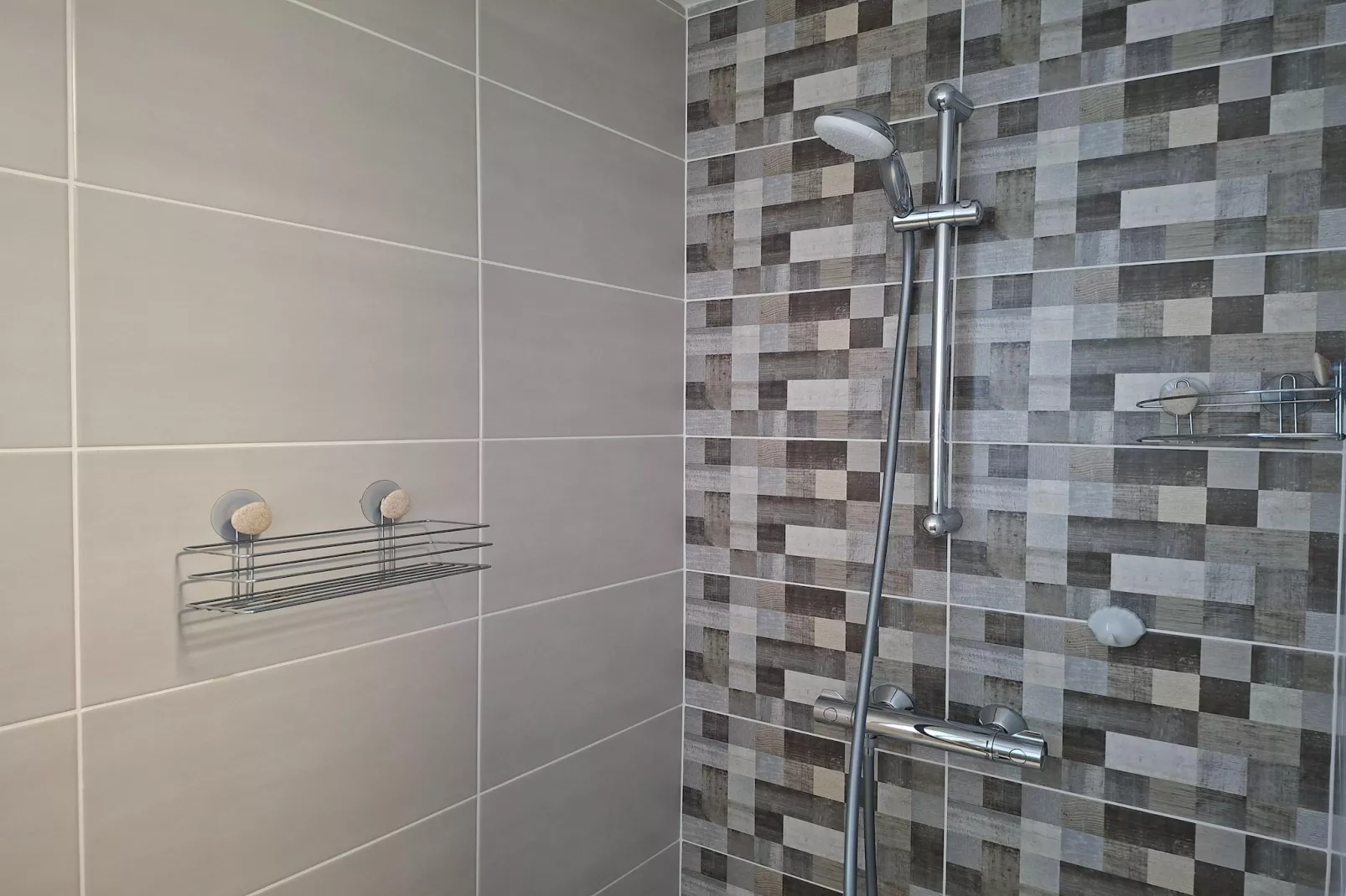 Ferienhaus in Plestin les Grèves-Badkamer