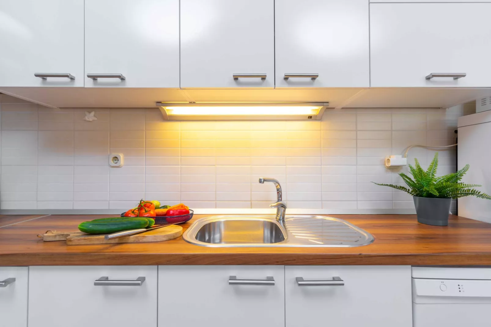 Holiday Home Diana - Five Bedroom House with Terrace and Sea View-Keuken