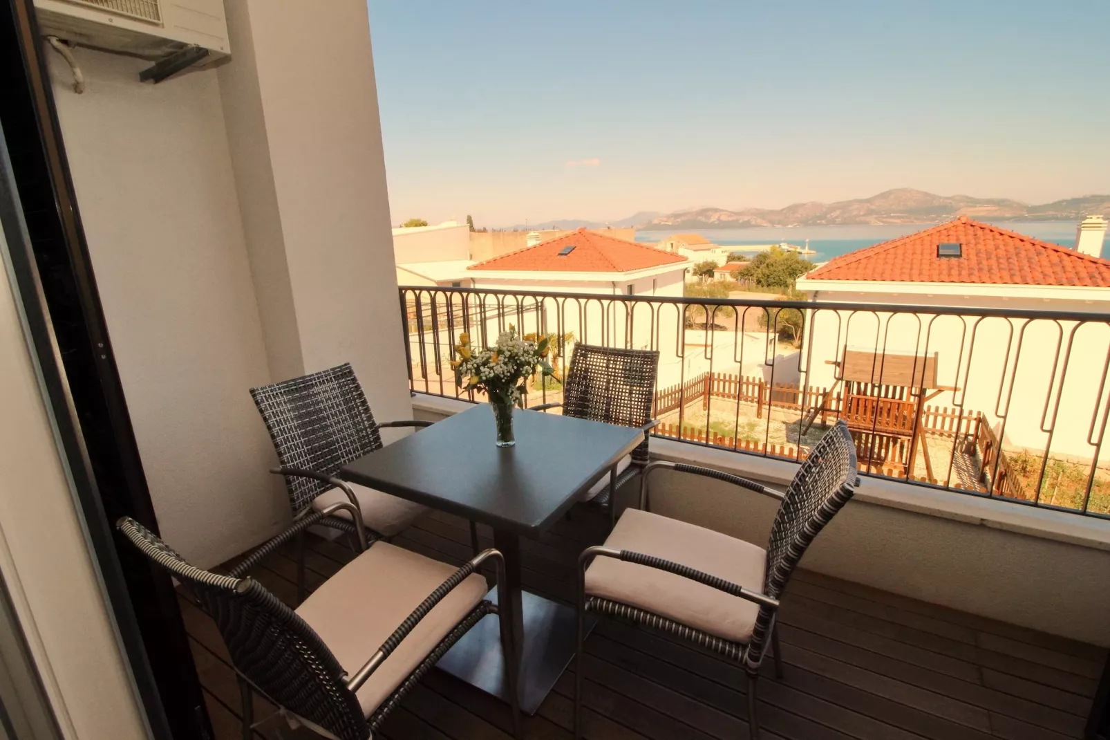 Apartments Kula - Comfort One Bedroom Apartment with Balcony and Sea View-B3-Terrasbalkon