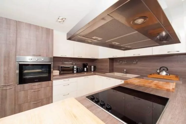 Apartment Vesna - Superior Three Bedroom Apartment with Balcony-Keuken