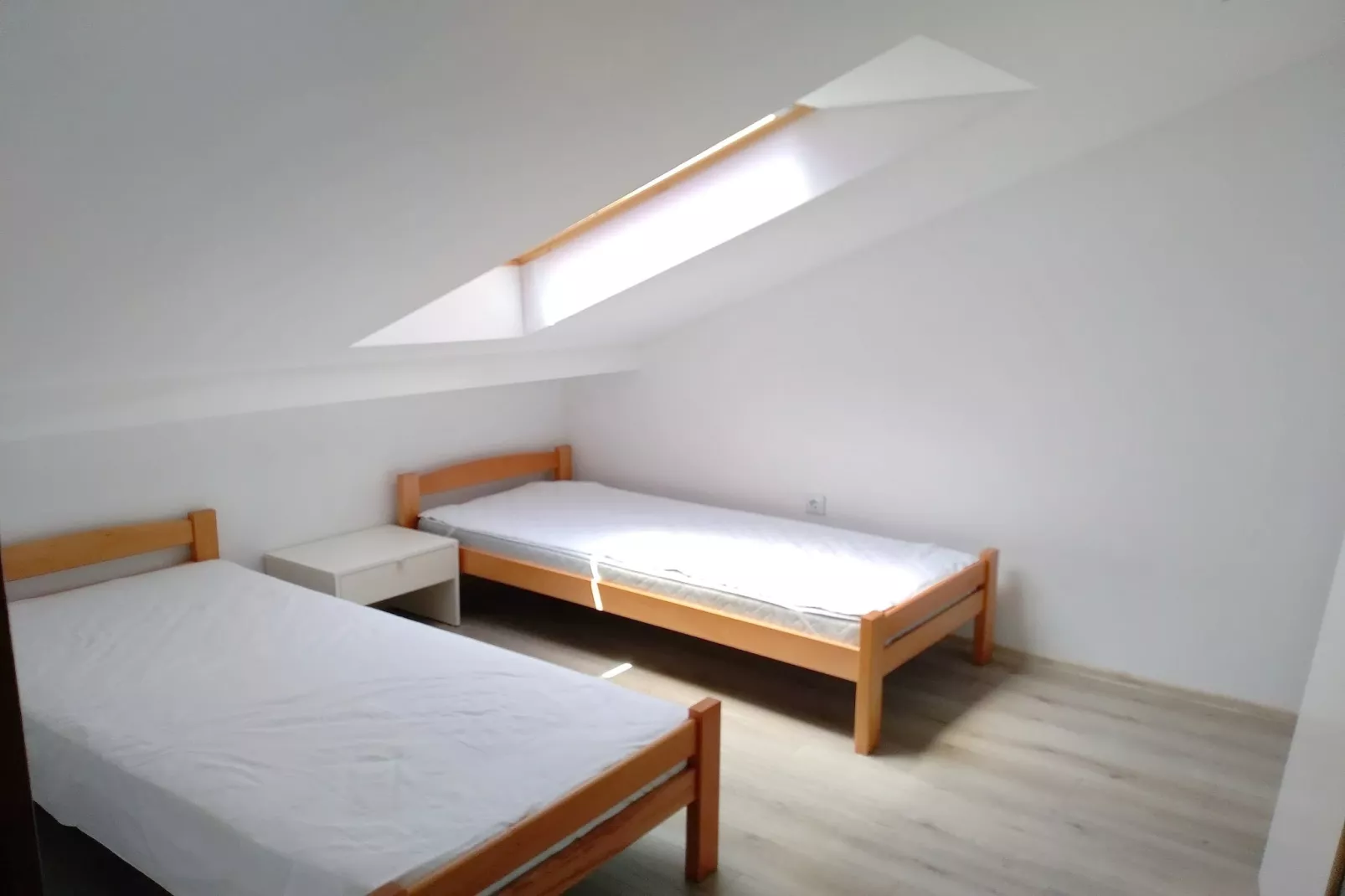 Apartments Bezek-Standard Two Bedroom Apartment with Terrace - potkrovlje