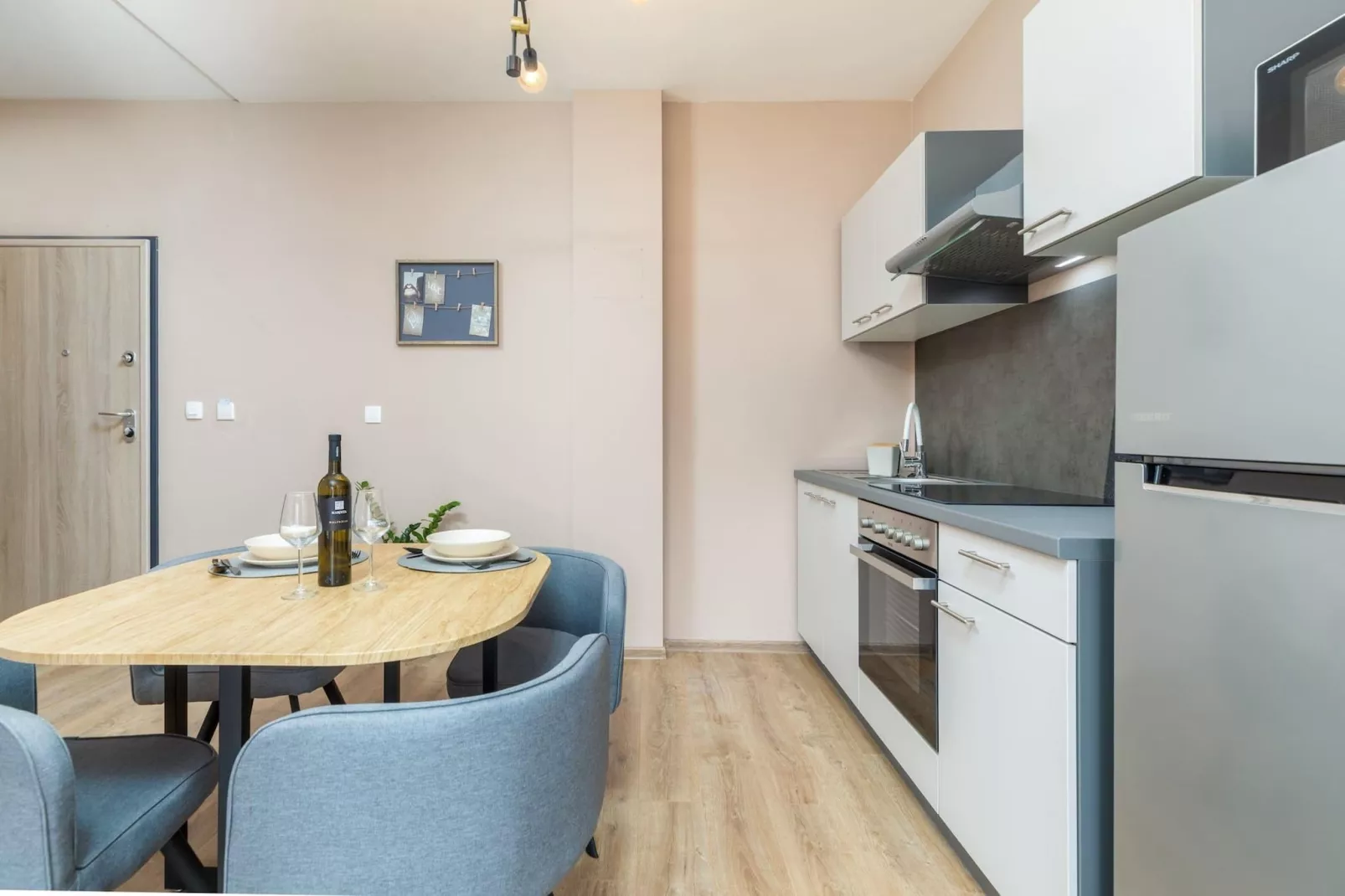 Marceta Apartment 3 - Pool and Big Garden-Eetkamer