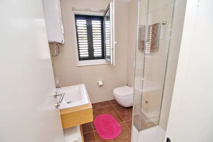Apartments Kula - Two Bedroom Apartment with Terrace and Sea View C4 - Badkamer