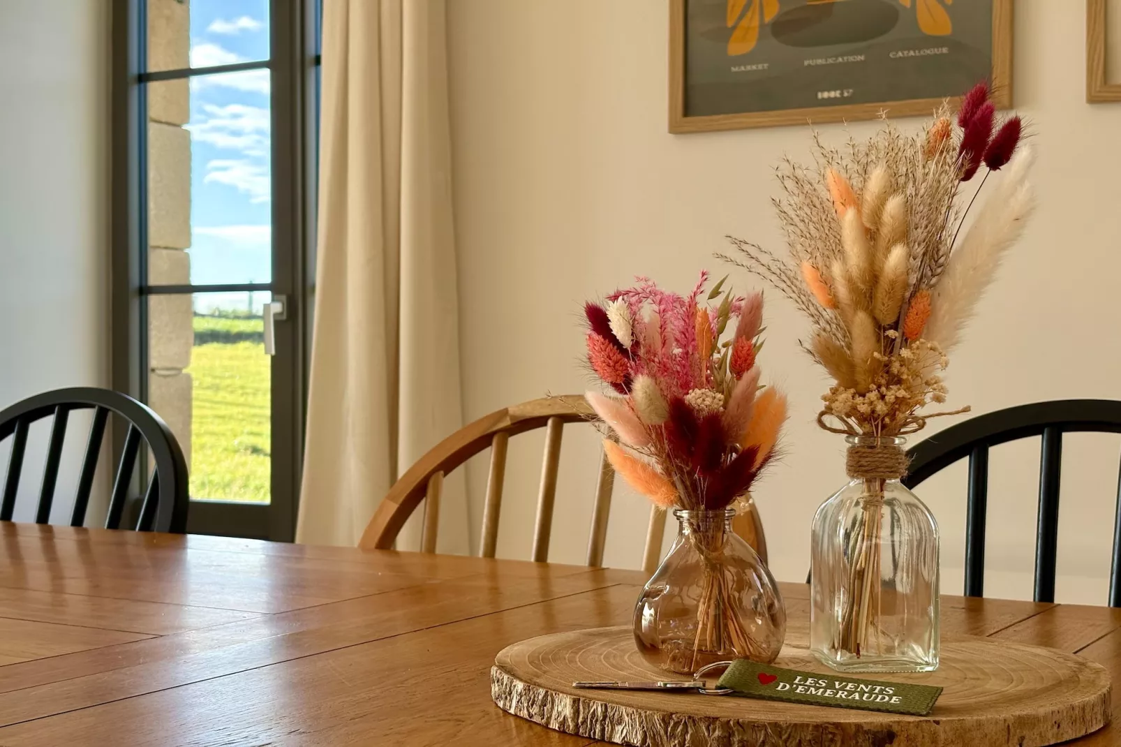 Joli gîte à Corseul-Woonkamer