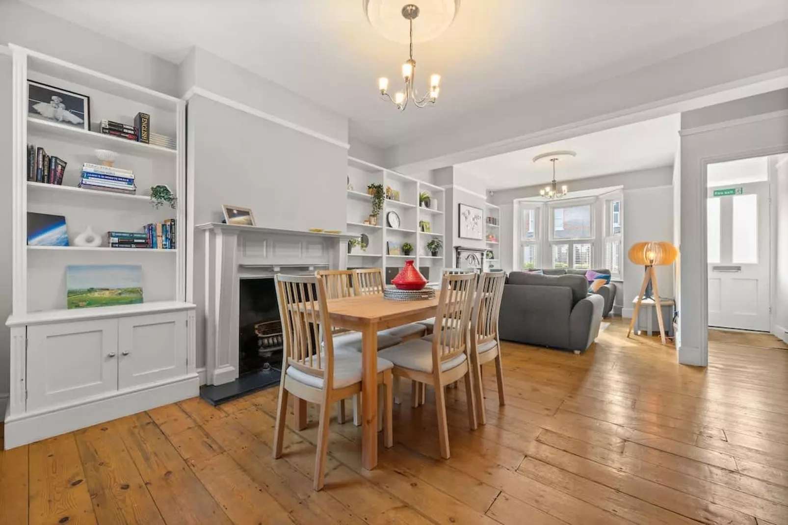 RG1 De Montfort Rd-Eetkamer