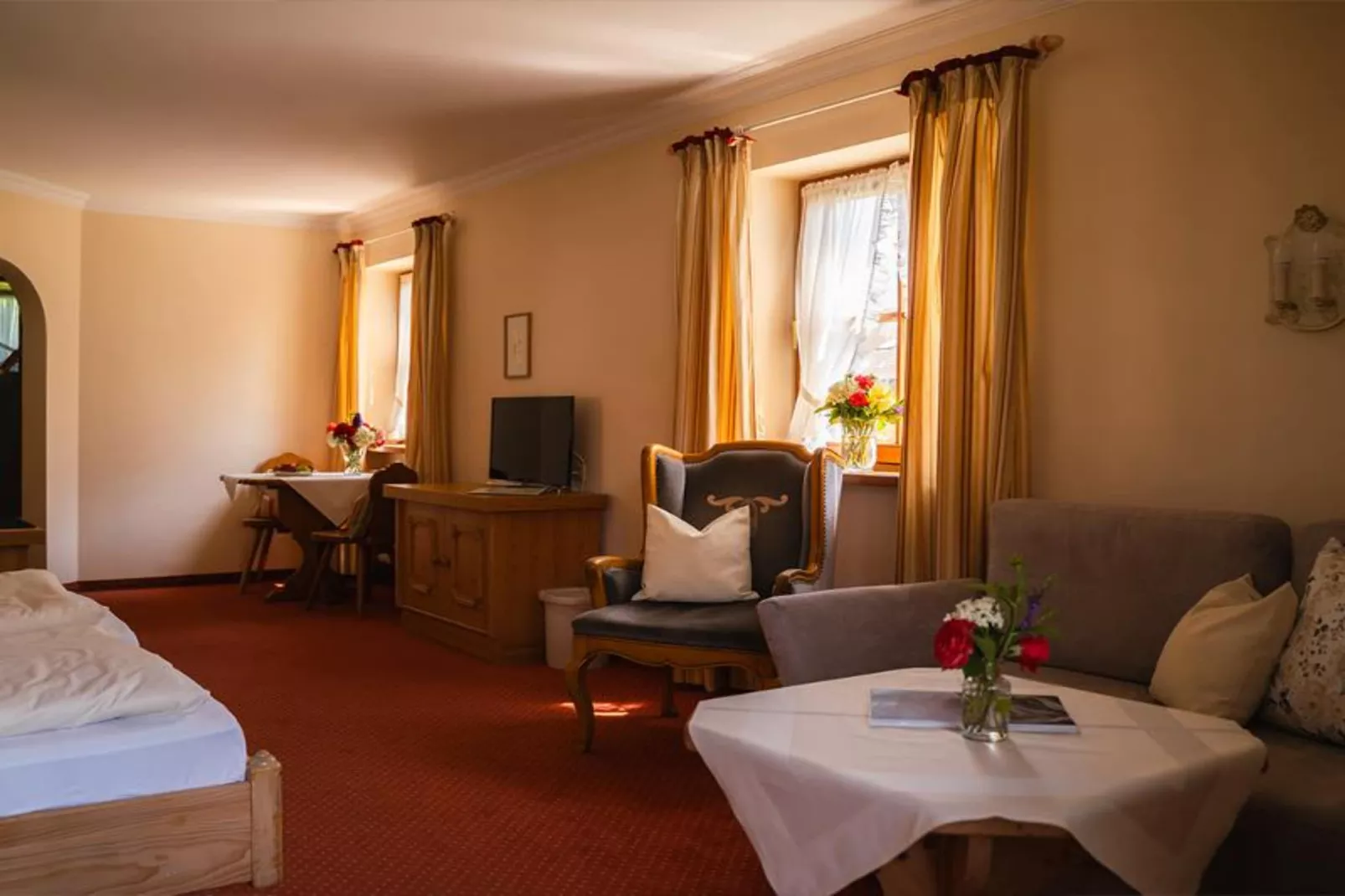 Sammareier Gutshof - Seniorsuite 70qm DG-Woonkamer