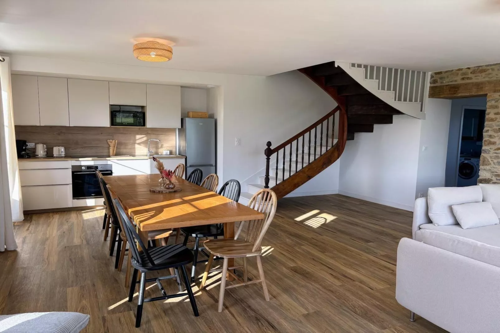 Joli gîte à Corseul-Eetkamer