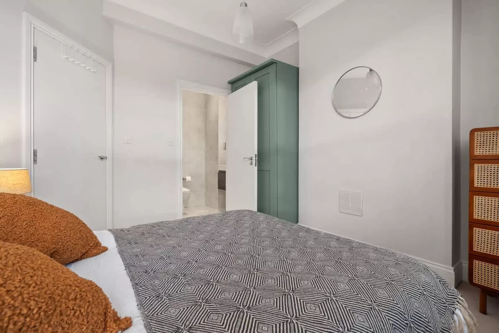 SW6 Fulham Palace Rd-Slaapkamer