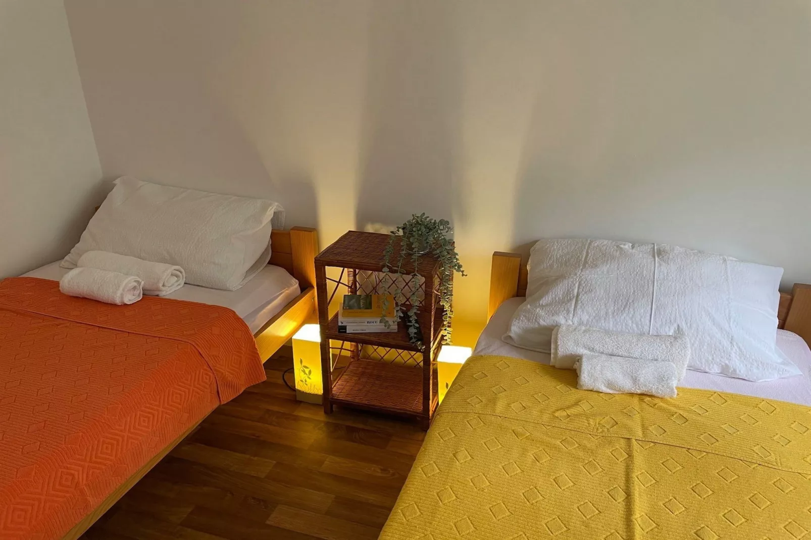 Apartments Sun 4 You - Two Bedroom Apartment with Balcony and Sea View (Apartment 2)-Slaapkamer