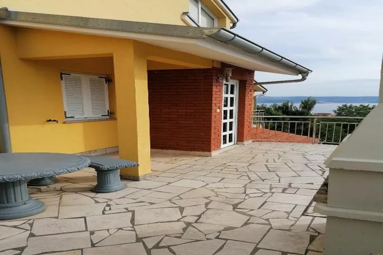 House Panorama - One Bedroom Apartment with Balcony and Sea View (Panorama blick)-Buitenlucht