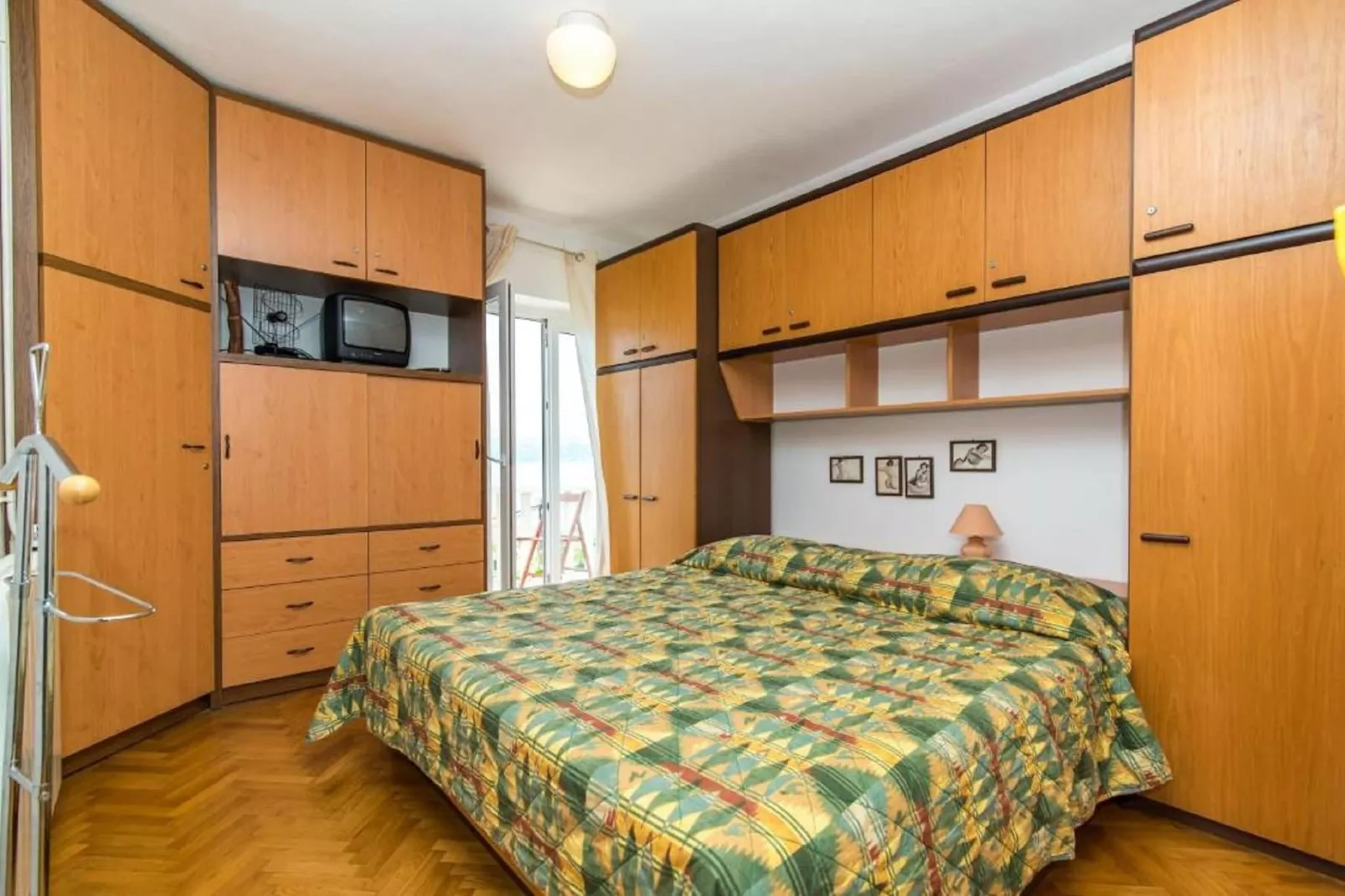 Three bedroom Apartment with terrace and sea view (Nera)-Slaapkamer