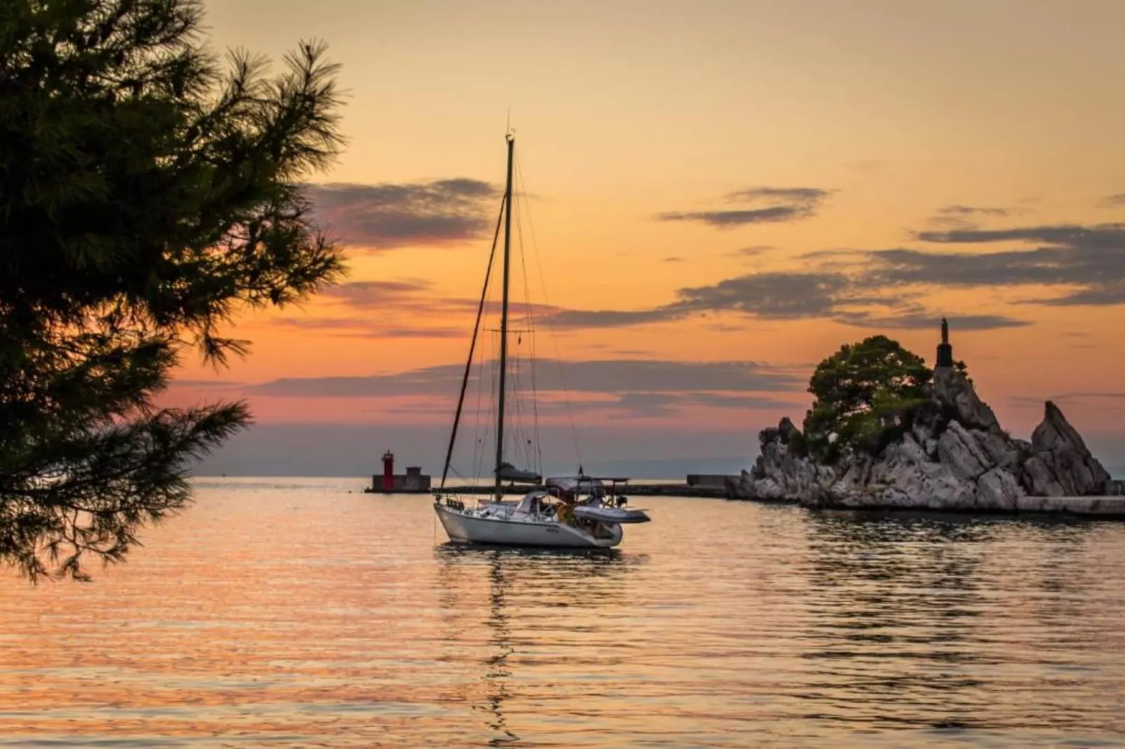 Apartments Kula - Comfort One Bedroom Apartment with Balcony and Sea View-A4-Sfeer