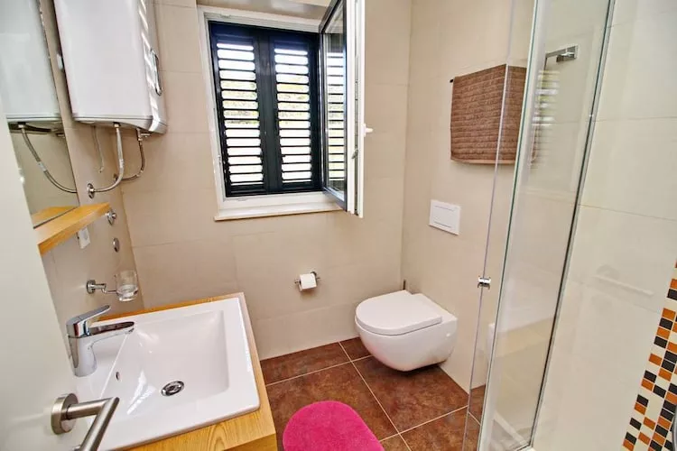 Apartments Kula - One Bedroom Apartment with Terrace C1-Badkamer