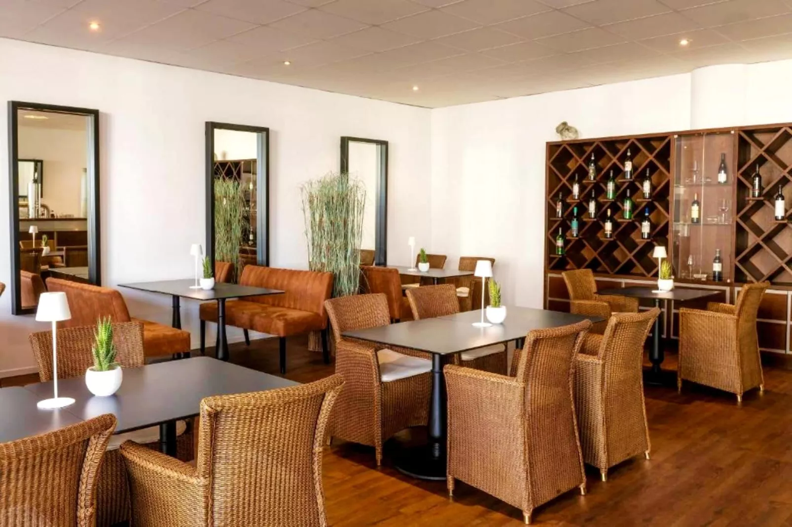 Hafendorf Double Room - Disability Access-Eetkamer