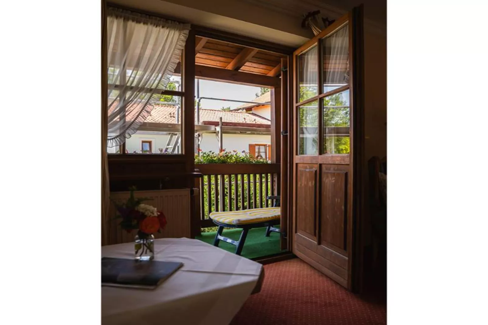 Sammareier Gutshof - Seniorsuite 70qm DG-Woonkamer