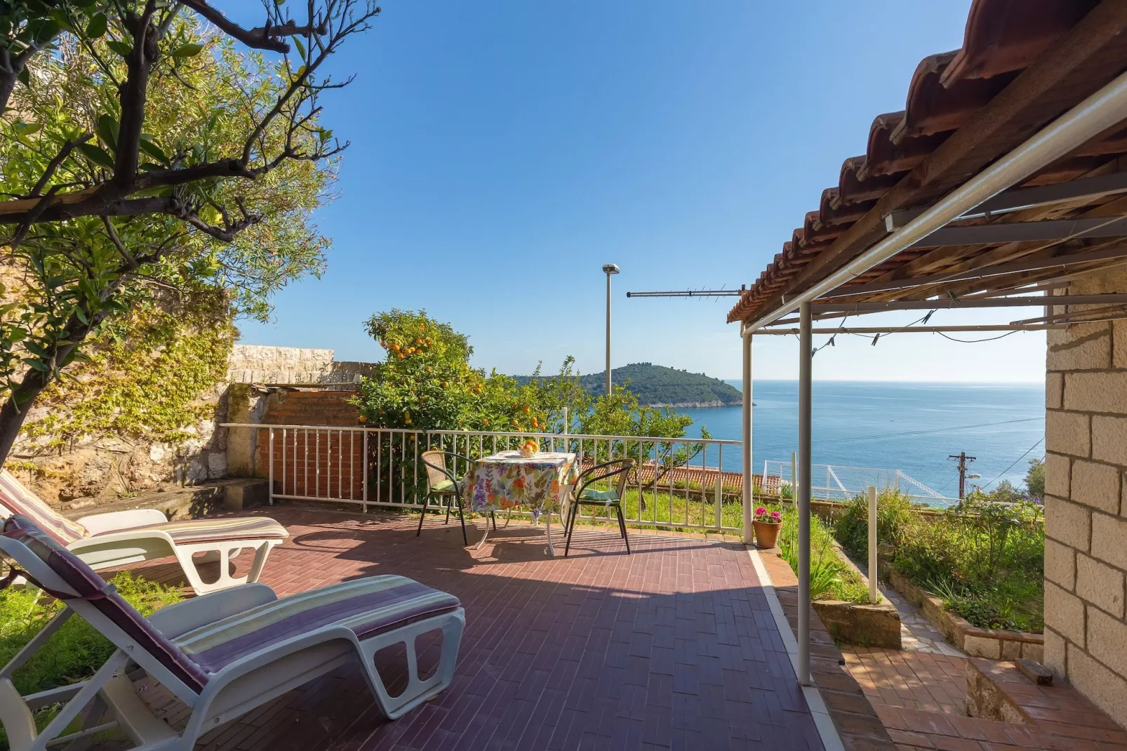 Ploče Apartments - One Bedroom Apartment with Terrace and Sea View - Petra Krešimira IV 27-Terras