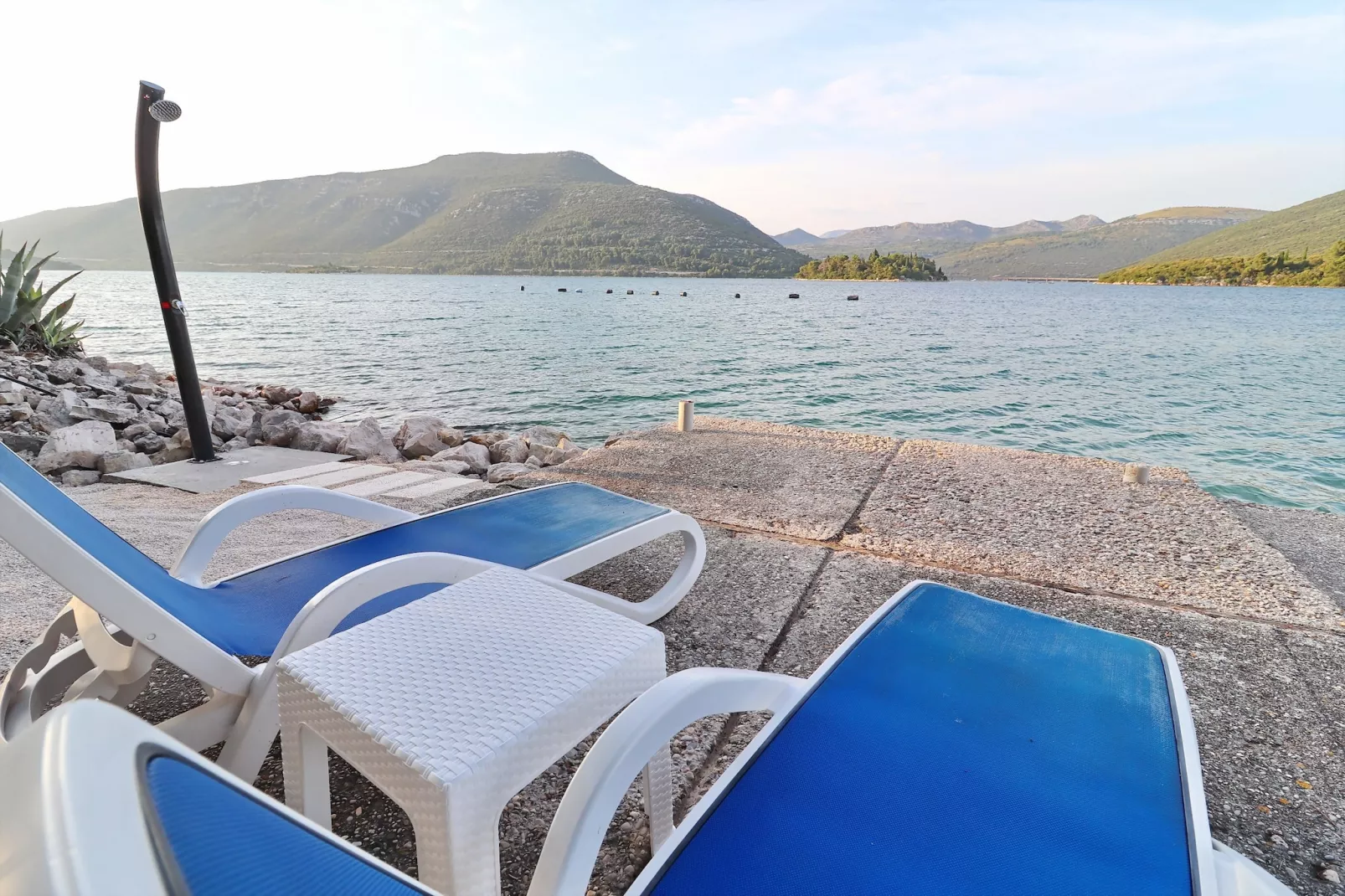 Apartments More & Ja - Superior One Bedroom Apartment with Terrace and Sea View ( 2. zapad )