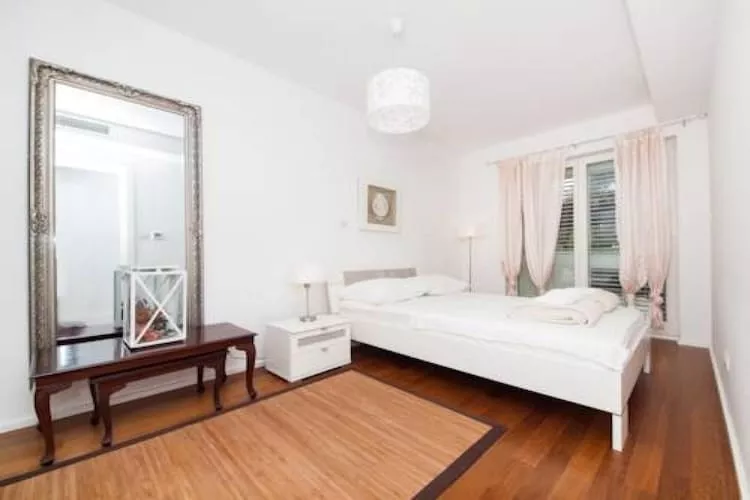 Apartment Vesna - Superior Three Bedroom Apartment with Balcony-Slaapkamer