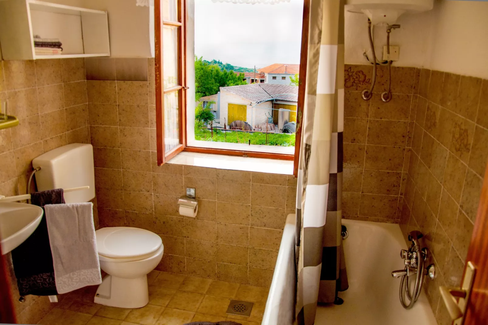 Holiday Home Noa - Holiday home with Garden Terrace (ST)-Badkamer