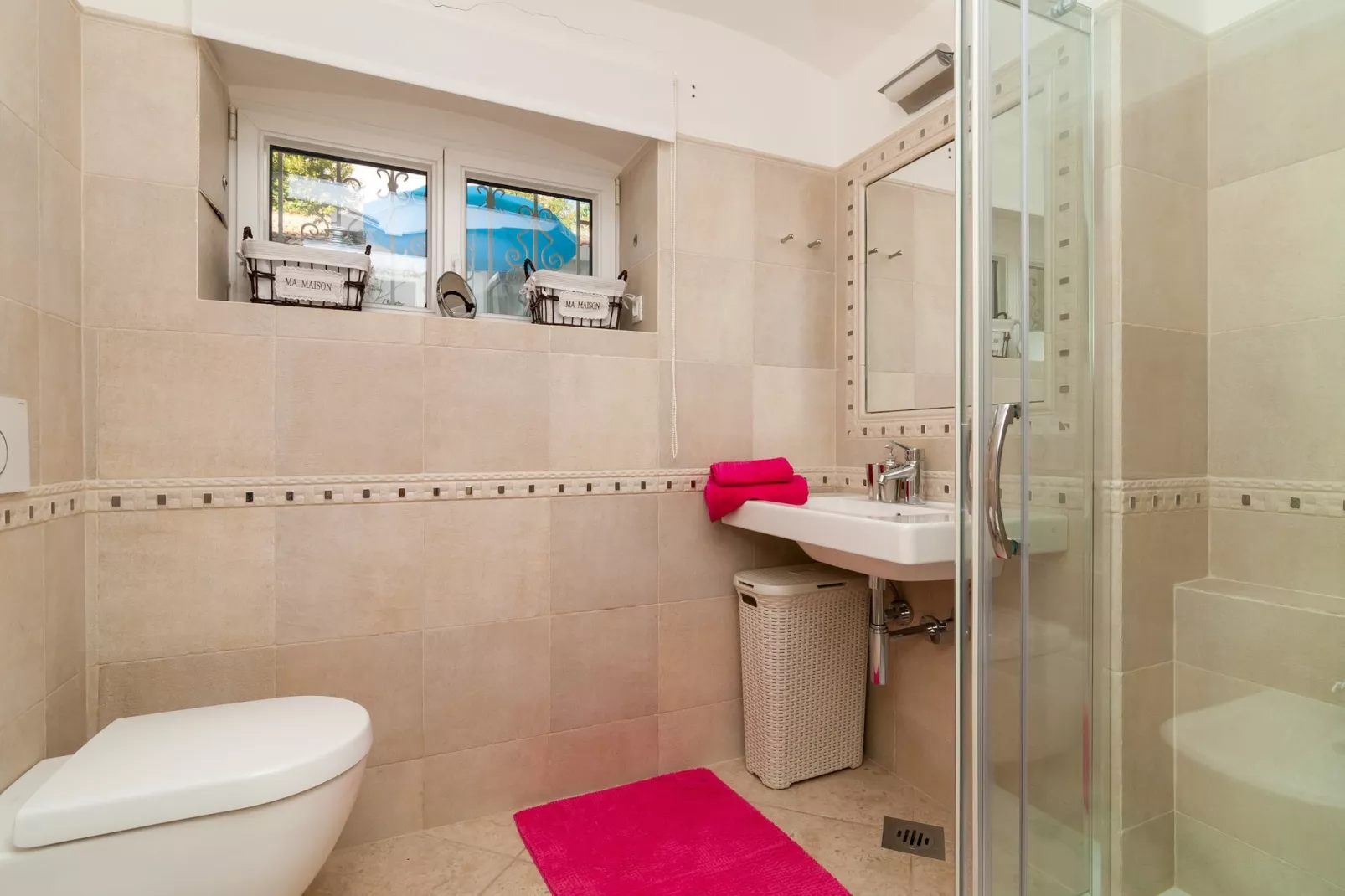 Apartments Carmen & Tosca - Two-Bedroom Apartment with Terrace-Badkamer