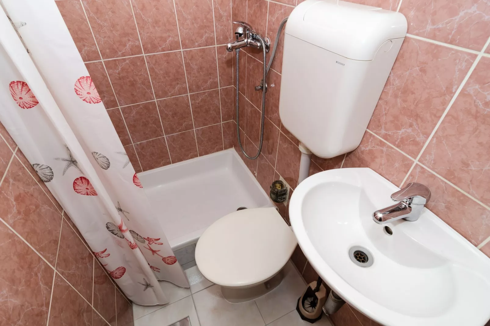 Apartment Berk - One-Bedroom Apartment with Terrace-Badkamer