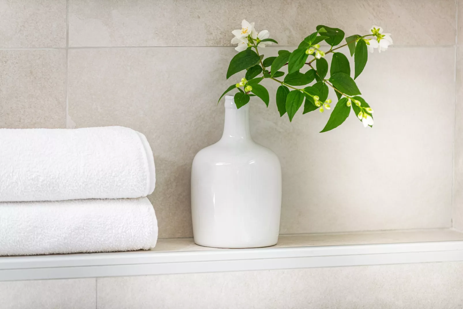 Apartments Terra - One Bedroom Apartment with Balcony and Garden View (MALI)-Badkamer