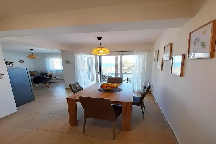 Apartment Sunflower -  Two bedroom apartment with Terrace and Sea View-Binnen