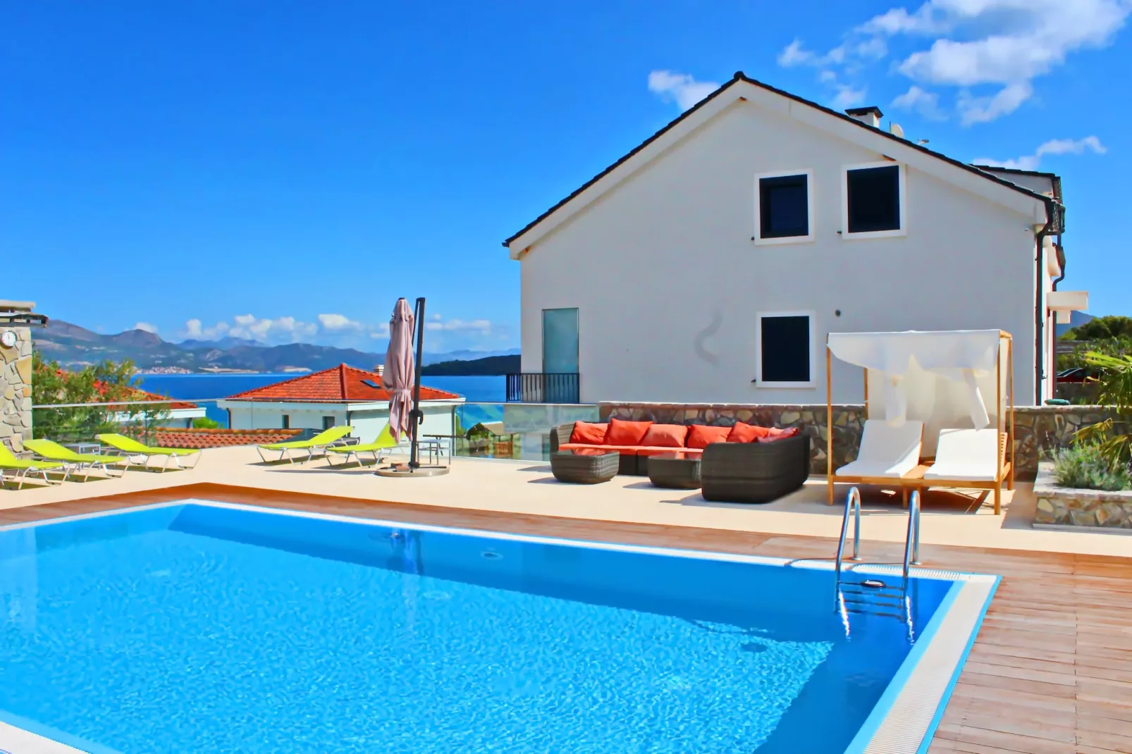 Apartments Kula - Two Bedroom Apartment with Terrace and Sea View C4 - Zwembad