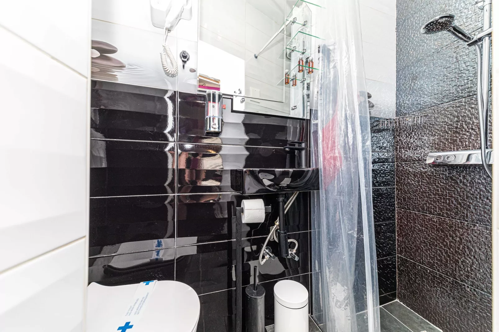 Apartments Keka - Studio Apartment-Badkamer