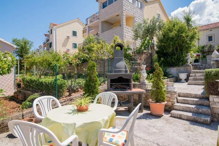 Apartments Paco - Two-Bedroom Apartment with Terrace and Sea View A2 (ST)-Terras