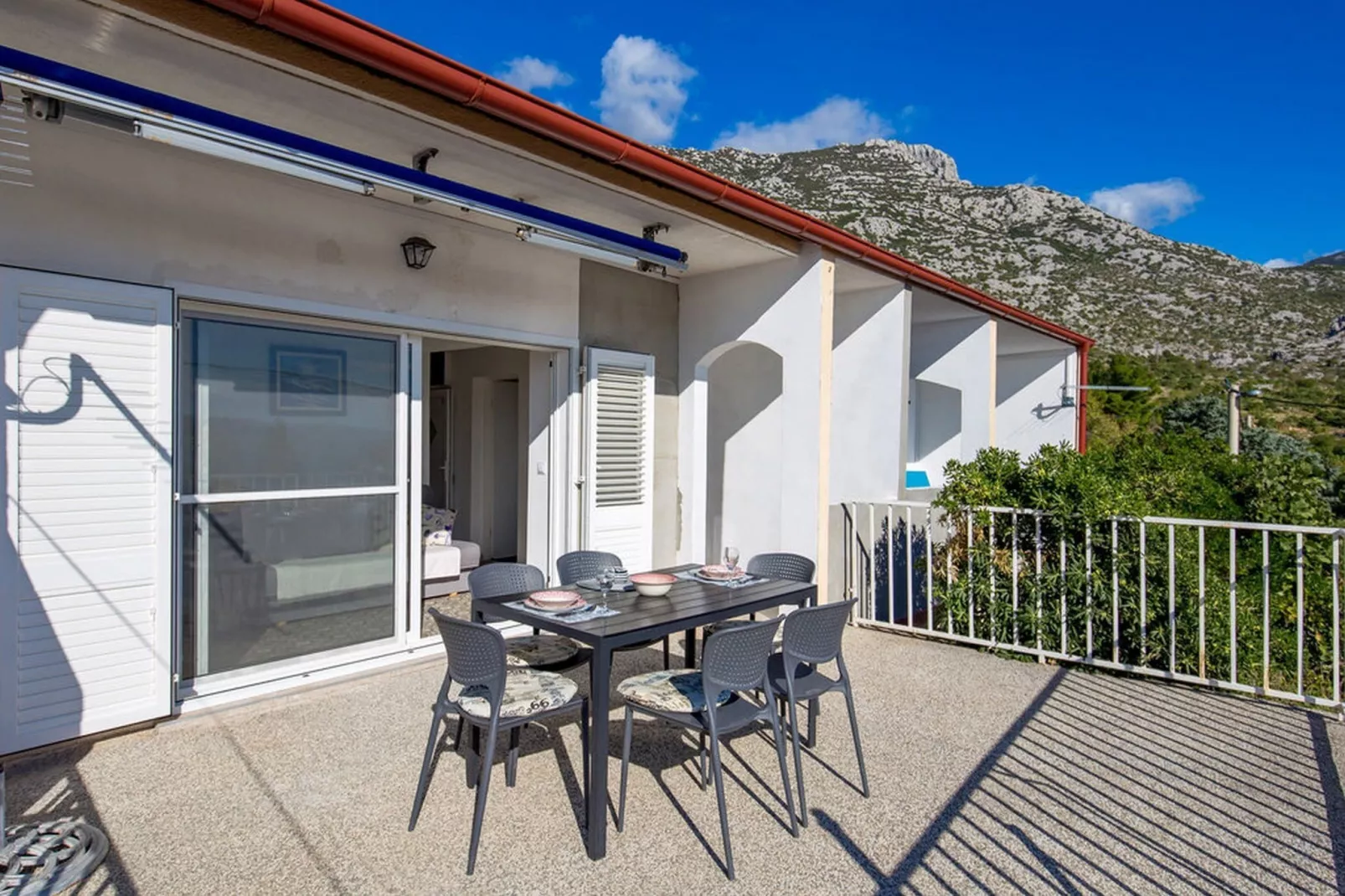 Apartments Sun 4 You - One Bedroom Apartment with Terrace and Sea View (Apartment 1)