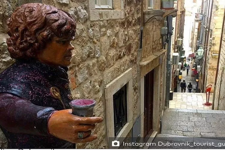 Apartments Carmen & Tosca - Two-Bedroom Apartment with Terrace-Binnen