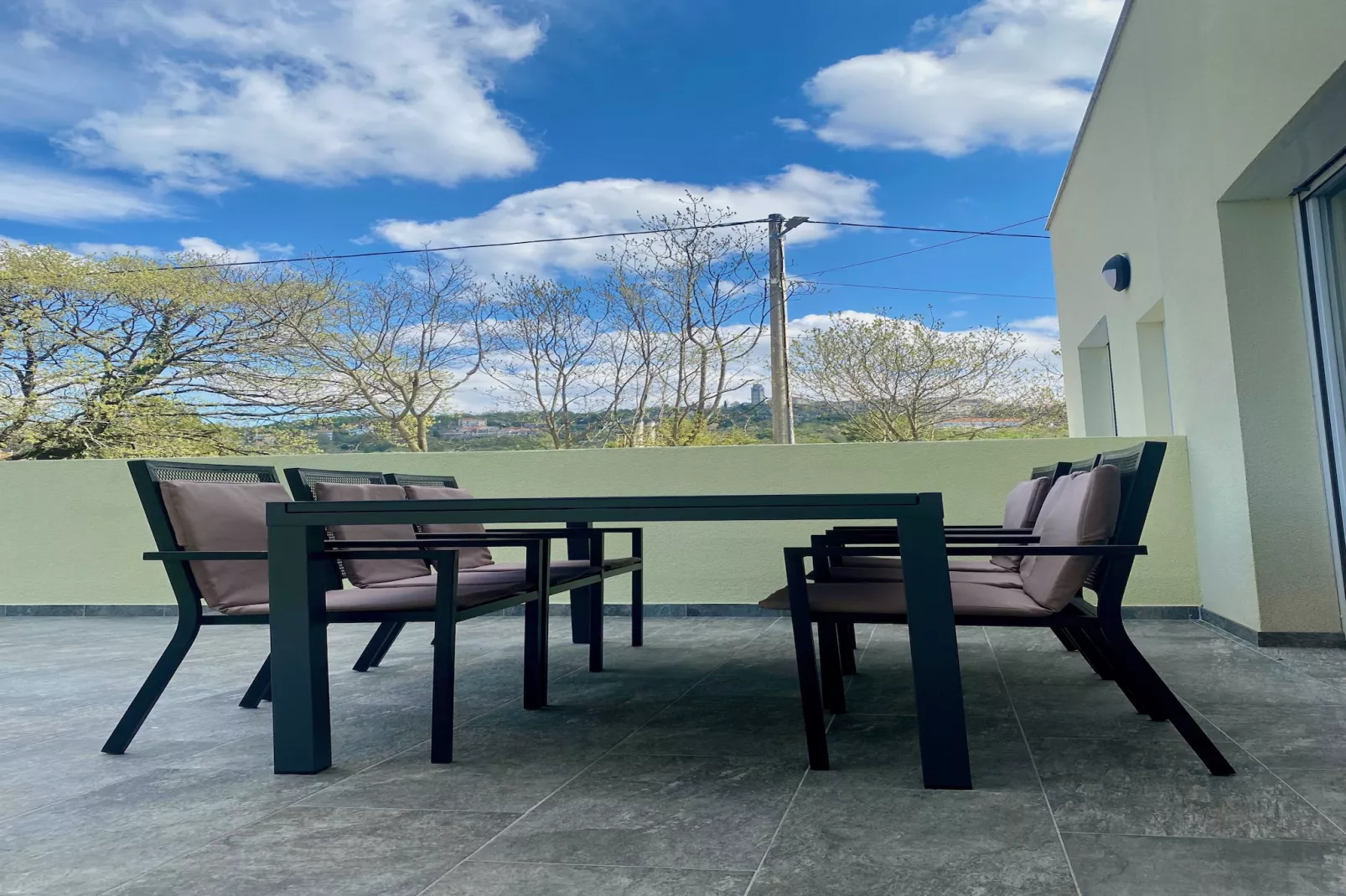 VERT Apartment - Two Bedroom Apartment with Terrace-Buitenlucht