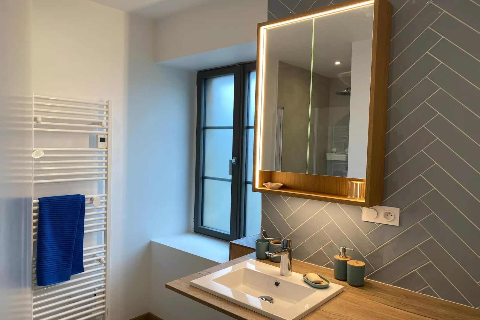 Joli gîte à Corseul-Badkamer