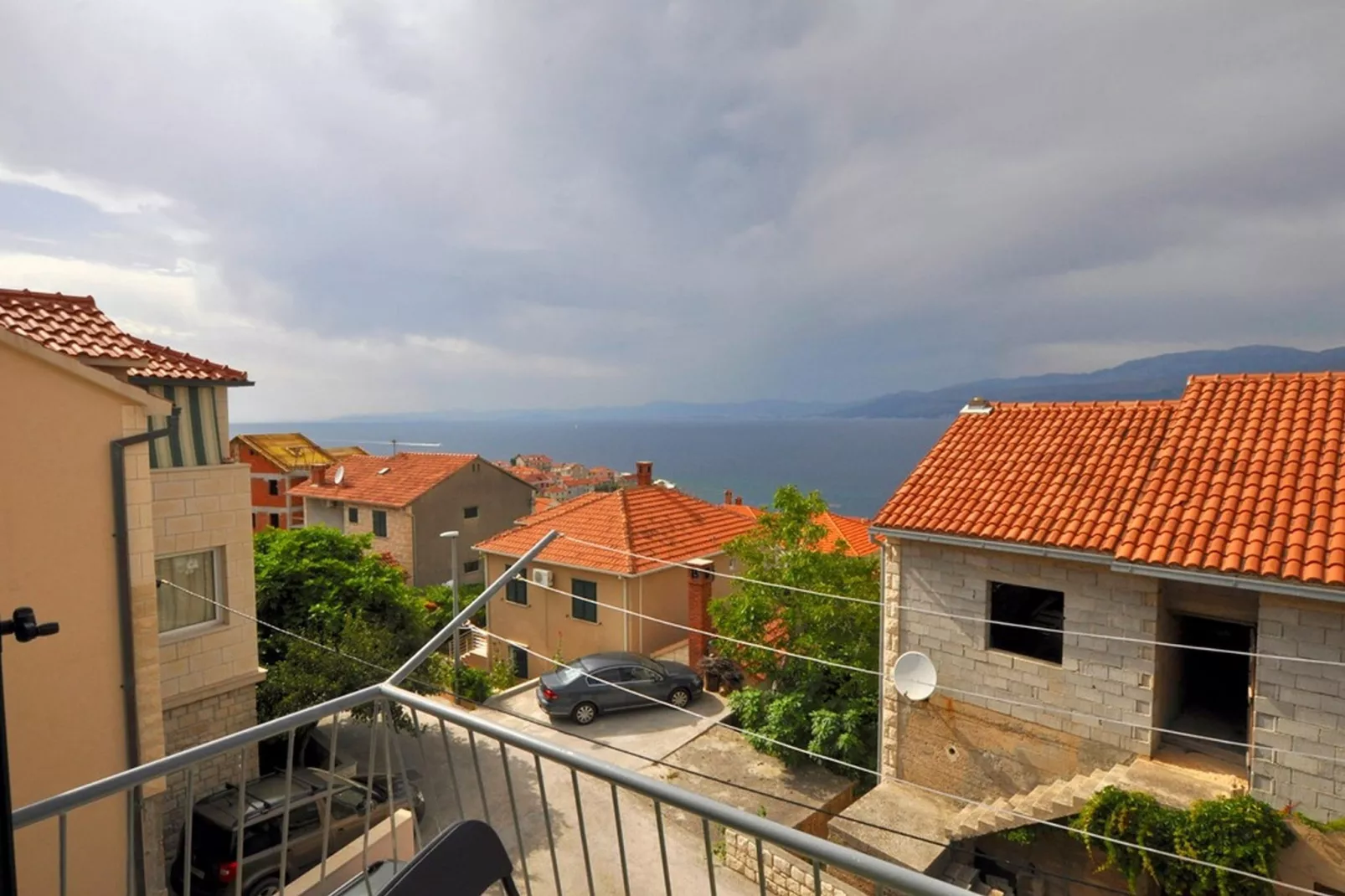 Apartments Seagull - Comfort Two Bedroom Apartment with Sea View Balcony (Tonko)