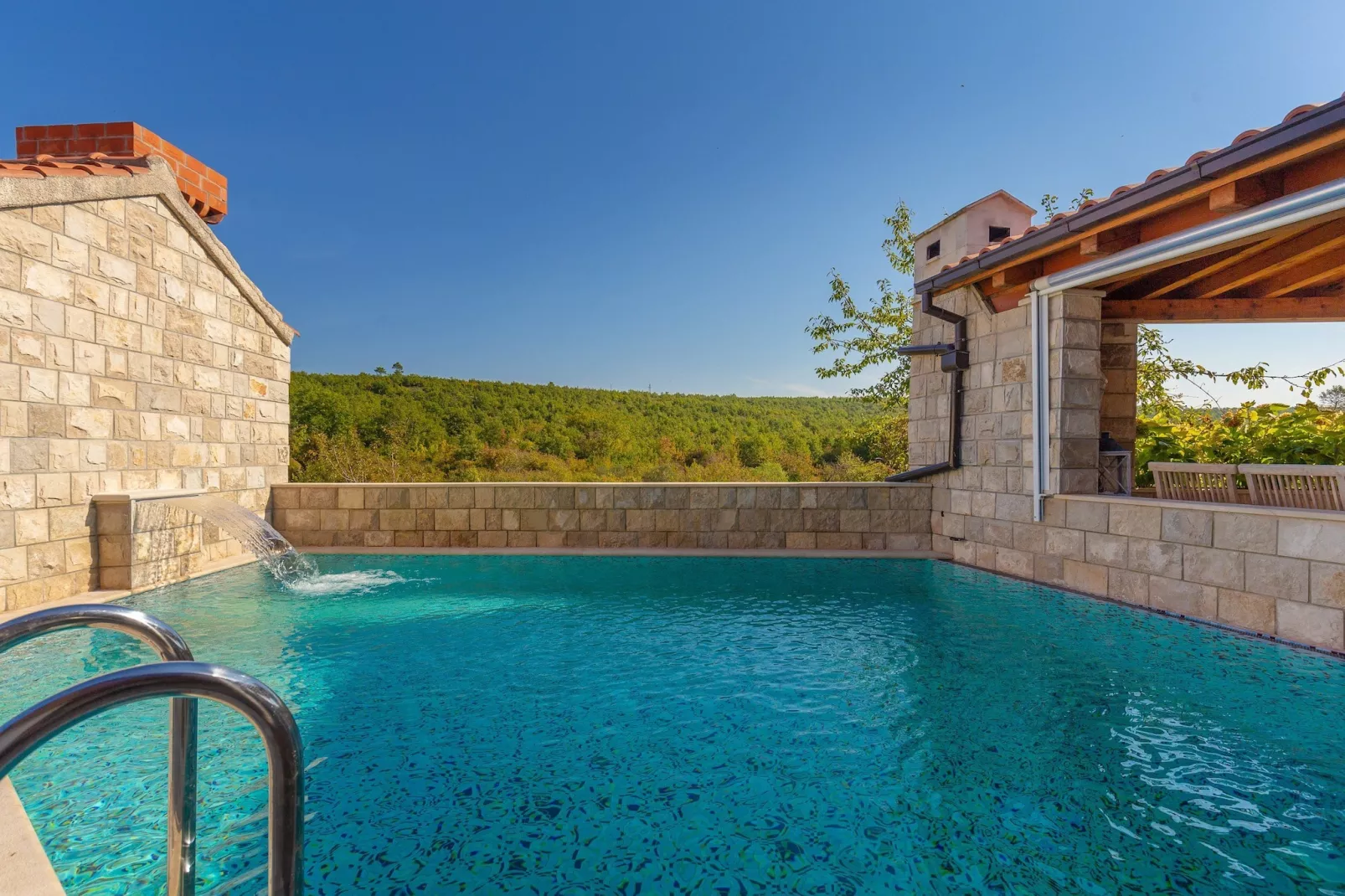 Holiday Home Trojković- Four Bedroom Holiday Home with Terrace and Swimming Pool-Zwembad