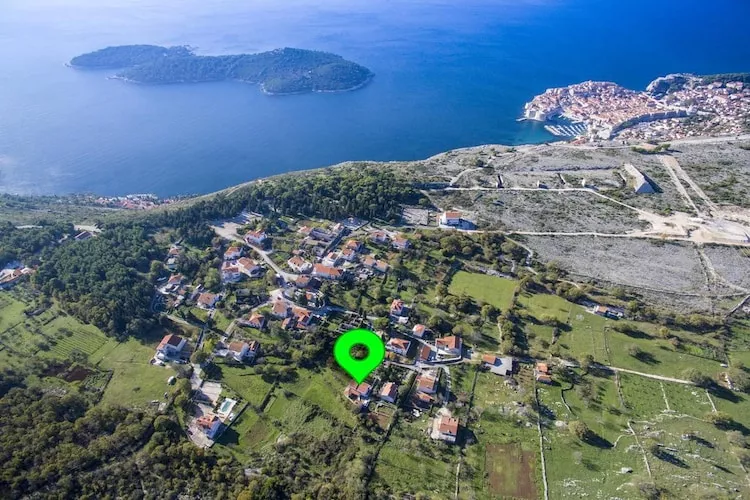 Holiday Home Trojković- Four Bedroom Holiday Home with Terrace and Swimming Pool-Uitzicht