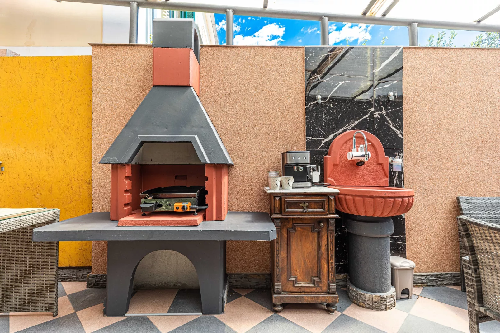 Apartments Keka - One Bedroom Apartment-Terras