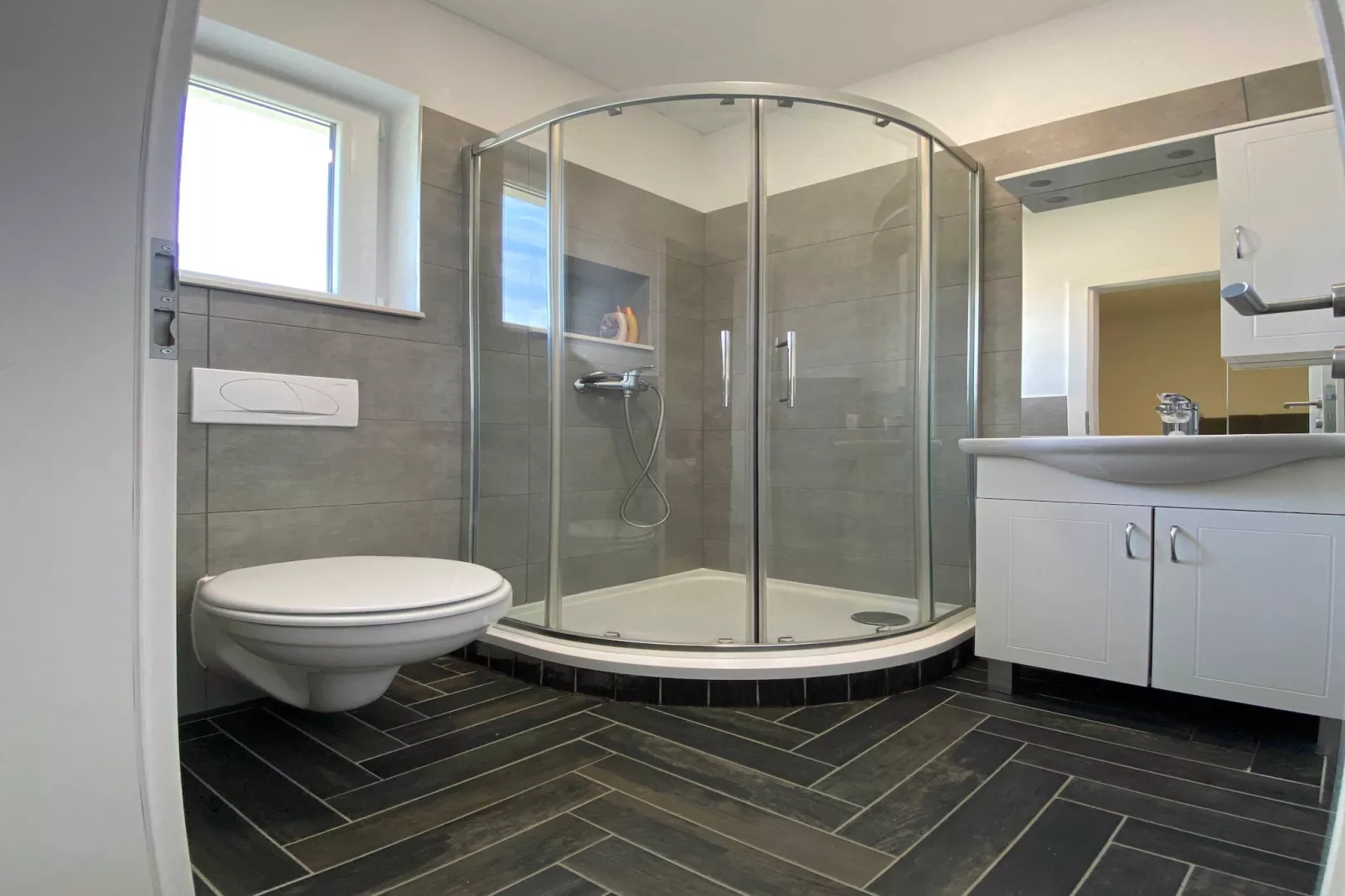 VERT Apartment - Two Bedroom Apartment with Terrace-Badkamer