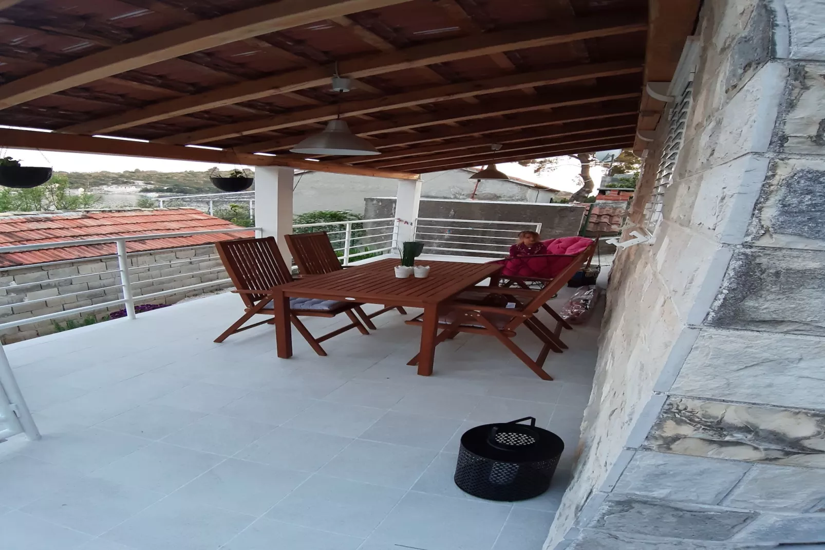 Holiday Home Magazin- One Bedroom Apartment with Terrace and Sea View-Terras